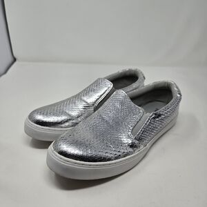 Arizona Jean Co Size 10 Silver Grey White Sneakers Slip / Pull On